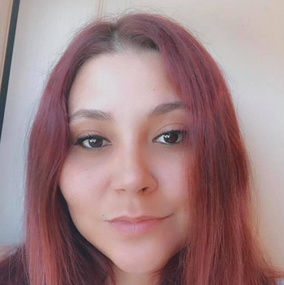 Meet your Posher, Danielle - Picture 1 of 1